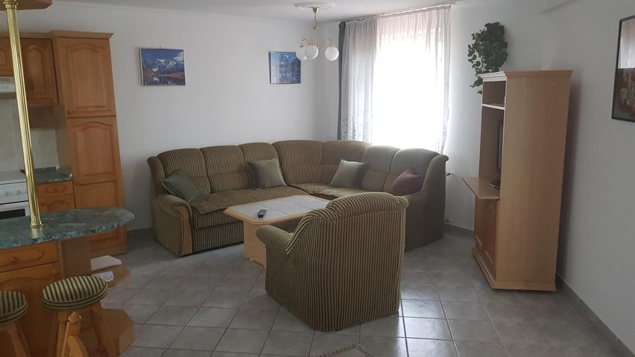 Royal Apartman Vonyarcvashegy Exterior foto